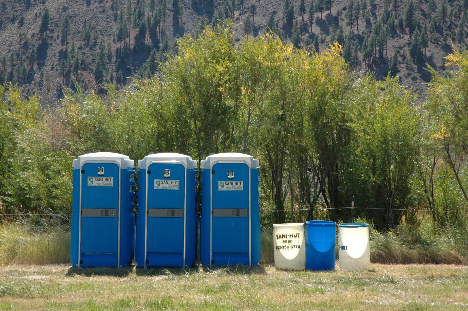 Image of Sani Hut equipment